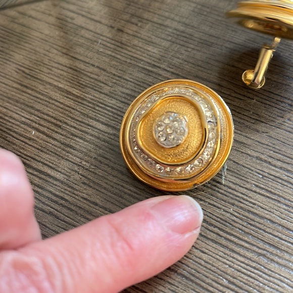 Vintage Gold-tone Round Button Clip Earrings with Rhinestones Modern Design - Picture 8 of 11